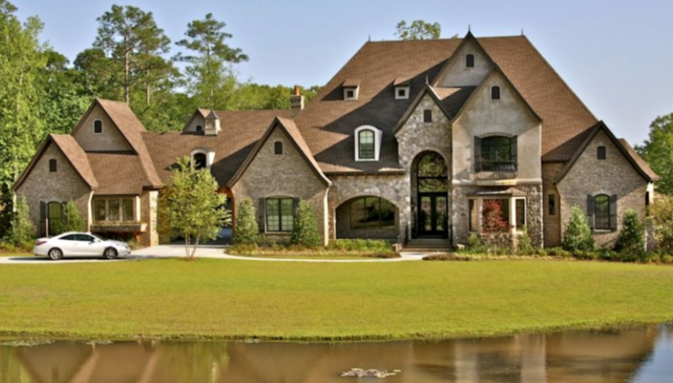 Residential painting project completed in Mobile Alabama by Meadows Painting.