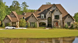 Exterior painting project completed in Mobile, Alabama by Meadows Painting.